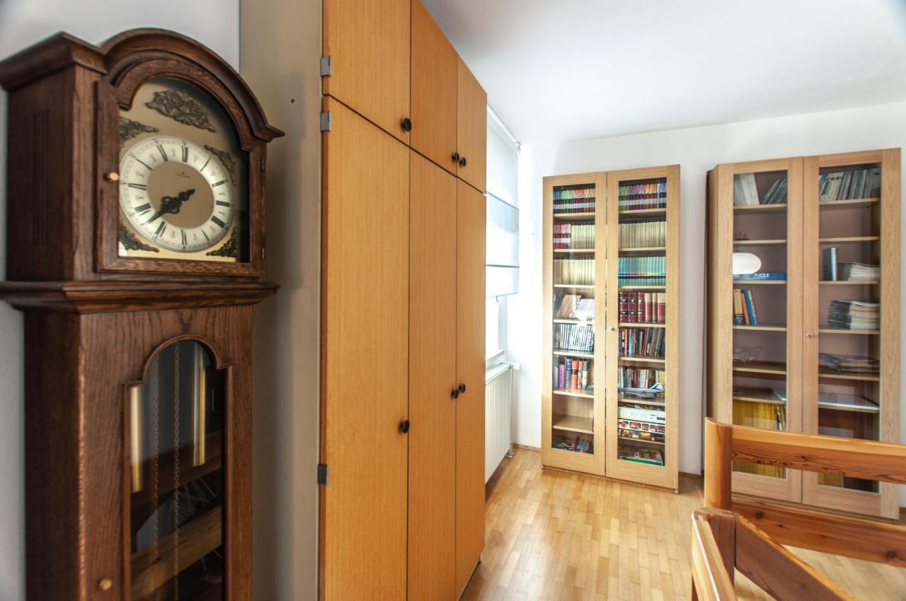 Jcop Apartment